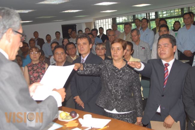 Consejo Universitario designa a Damián Arévalo y Silvia Hernández, directores en Derecho y Medicina
