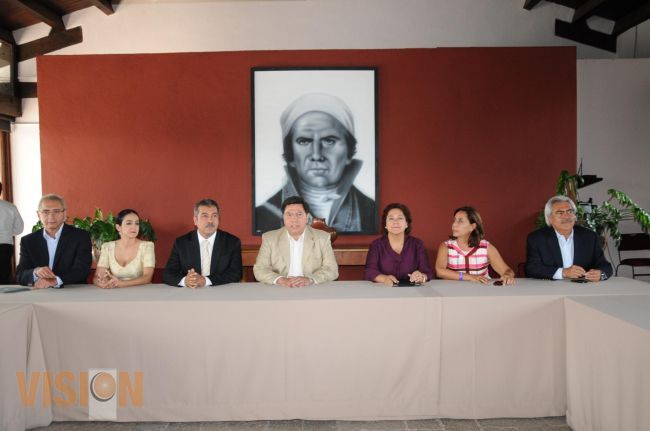 Se reúne el Gobernador Jesús Reyna con Senadores Michoacanos