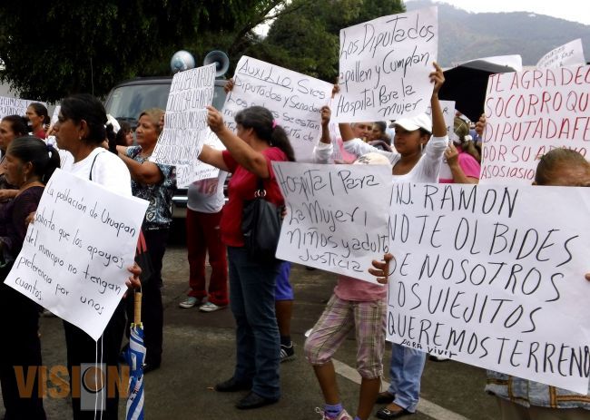 Otra manifestación más en alcaldía de Uruapan
