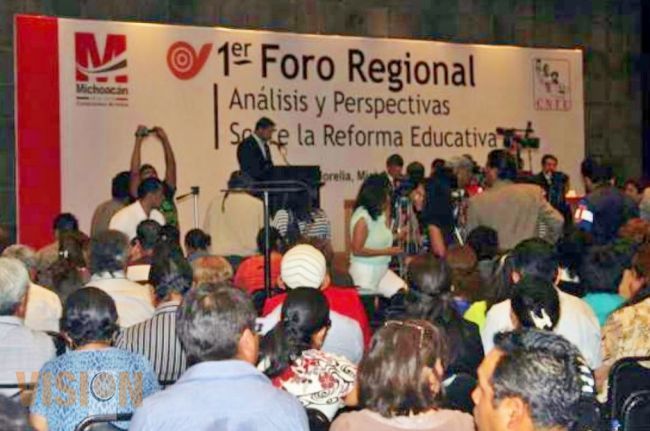 Inicio el Primero Foro Regional de Análisis y Perspectiva sobre la Reforma Educativa.