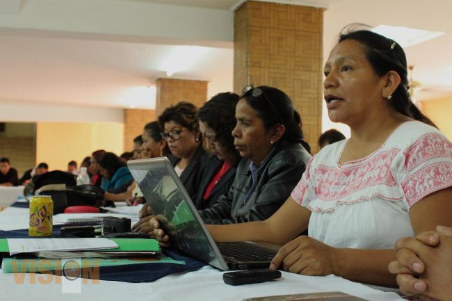 Reconocen labor de Maestros Indigenas de Michoacán: Jesus Sierra