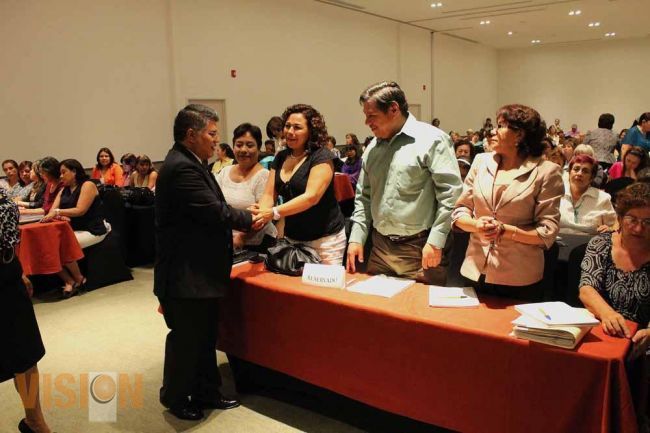 Secretario de Educación se reúne con supervisoras y jefas de preescolar