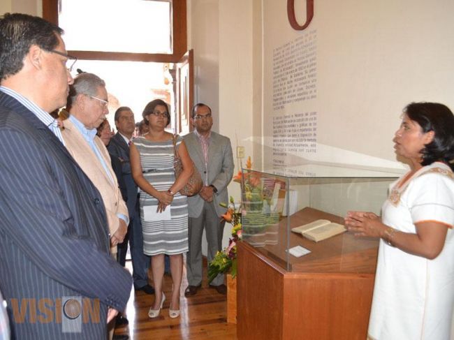 Inauguran la exposición “profesores de instrucción primaria, siglos XIX y XX”.