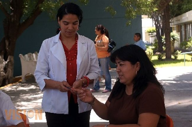 Organiza SUEUM Feria de la Salud 2013 