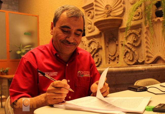 Firma Aldo Macías convenio para programa de Rescate de Espacios Públicos 2013