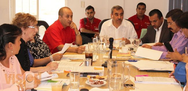 LOGRAN ACUERDO PARA RESCATAR 31 CRÉDITOS A MIPYMES DE URUAPAN