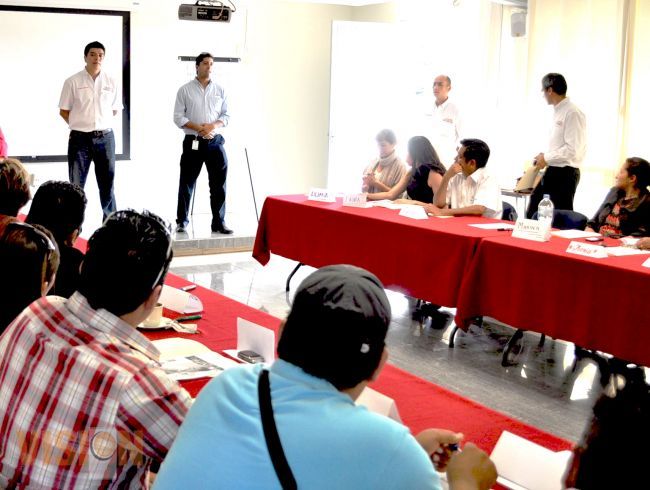 Gestionan apoyos por 1.5 millones de pesos para rescatar MIPYMES de Uruapan