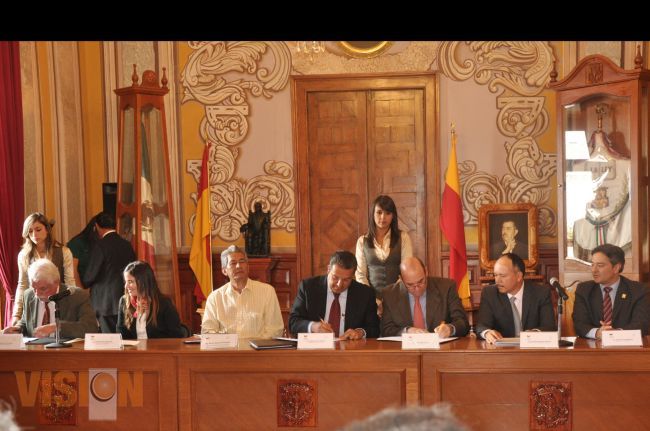 Ayuntamiento y OOAPAS firman convenio de suministro de agua con ‘Scribe’