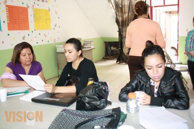 Capacitan a docentes que trabajan en programa sigamos aprendiendo desde el hospital