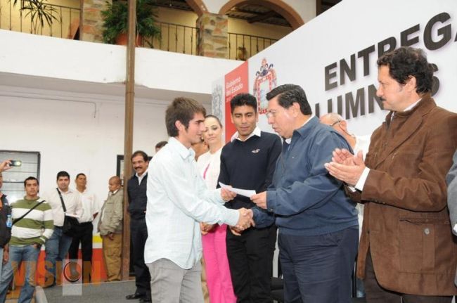 La mejor inversión es en la enseñanza : Jesús Reyna