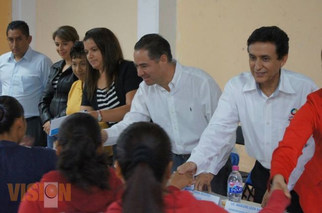 Si Financia entrega apoyos a mujeres emprendedoras de Maravatio