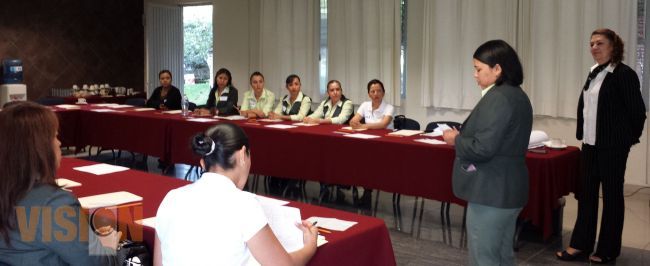  Intensifican cursos de capacitación en la administración municipal de Uruapan
