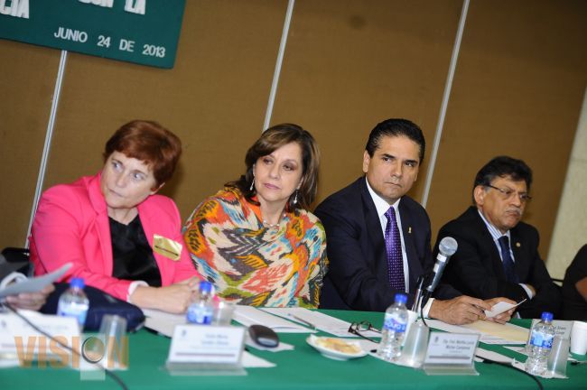 Silvano Aureoles inauguró el Seminario Curso Feminicidios y su Investigación con Debida Diligencia
