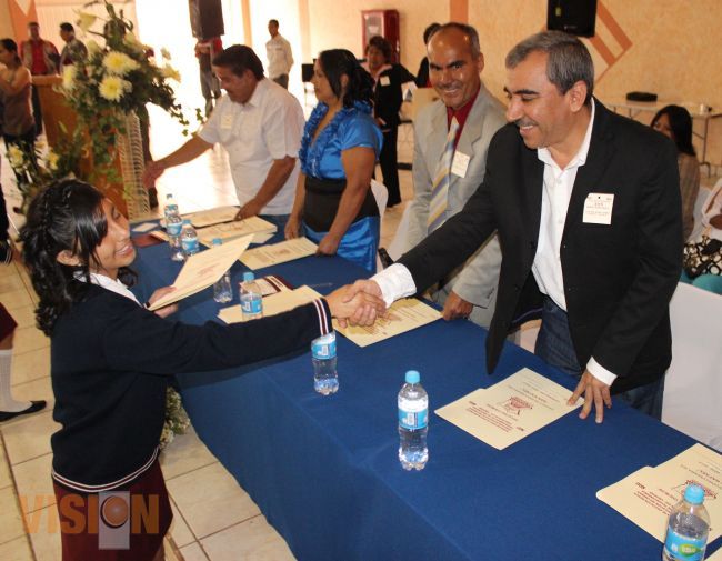 Jóvenes llamados a ser factor de cambio: Aldo Macías