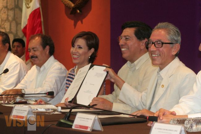 Signan convenio Universidad Michoacana y la Secretaría de Desarrollo Social