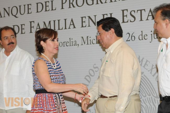Jefas de familia michoacanas recibirán seguro de vida