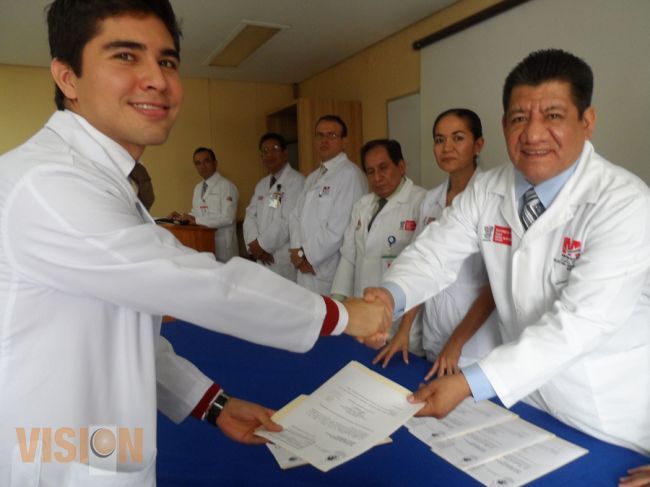 Egresan 30 Médicos Internos del Hospital General de Uruapan “Dr. Pedro Daniel Martínez”