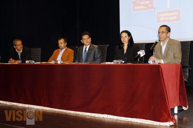 Analizan legalización de marihuana en la UMSNH