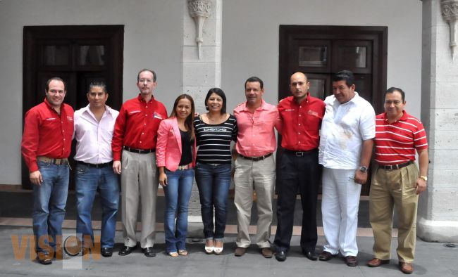 Se reúnen comités de Ciudades Hermanas de Zihuatanejo y Uruapan