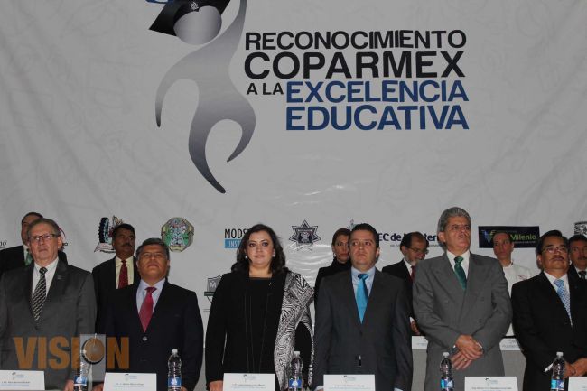 Coparmex Entrega Reconocimientos a la Excelencia Educativa.