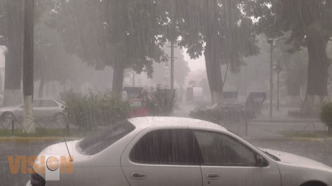 DIF municipal brinda atención a familias afectadas por la lluvia