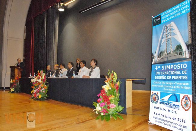 La Universidad Michoacana Inauguró el Cuarto Simposio Internacional de Diseño de Puentes.