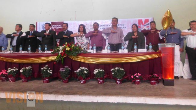 Egresan 135 alumnos del COBAEM Plantel San Juan Nuevo 