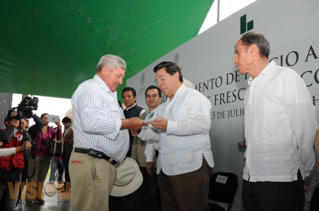 Reconoce Jesús Reyna compromiso cumplido del Presidente Peña Nieto con michoacanos
