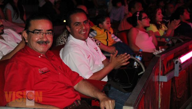 DIF municipal ofrece magna función de circo a niños de escasos recursos