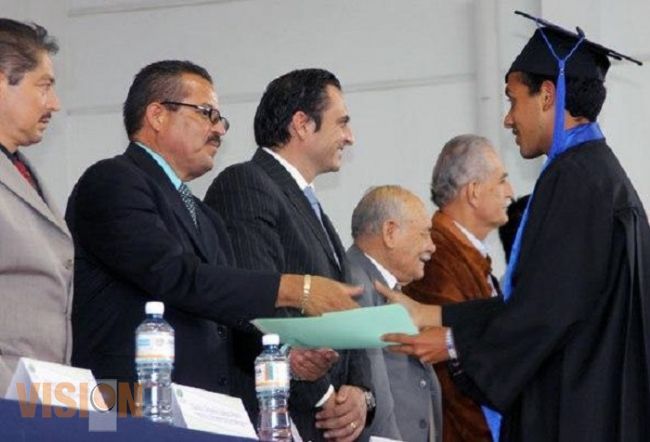 Respalda Conalep a su trigésima generación de egresados