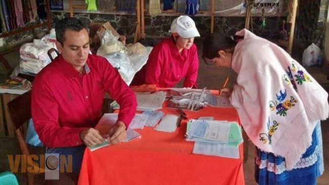 Entrega la Casart más de 50 créditos en Uruapan y Paracho. 