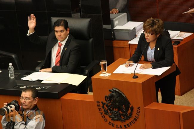 Ernesto Núñez a favor del periodo extraordinario de sesiones 