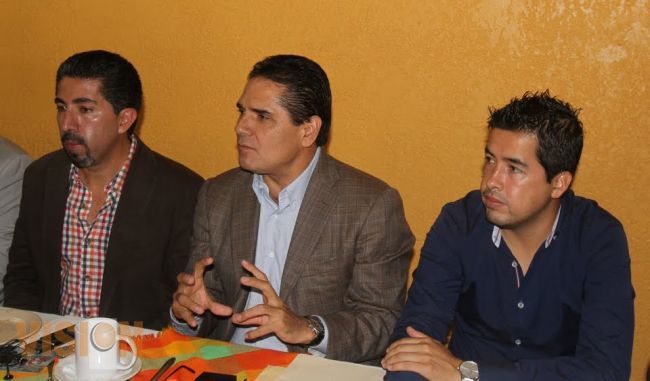 Cumple sus compromisos el diputado federal Silvano Aureoles