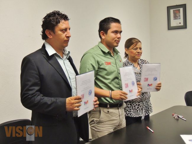 El IJUM y la empresa Ecoturismo firman convenio en beneficio de los Jóvenes de Morelia. 