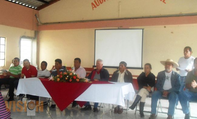 Premian en Chilchota a alfareros que utilizan materiales libres de plomo.