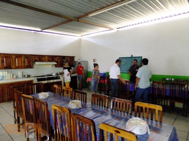 Más de 2 mil 800 becarios beneficiados con albergues escolares.