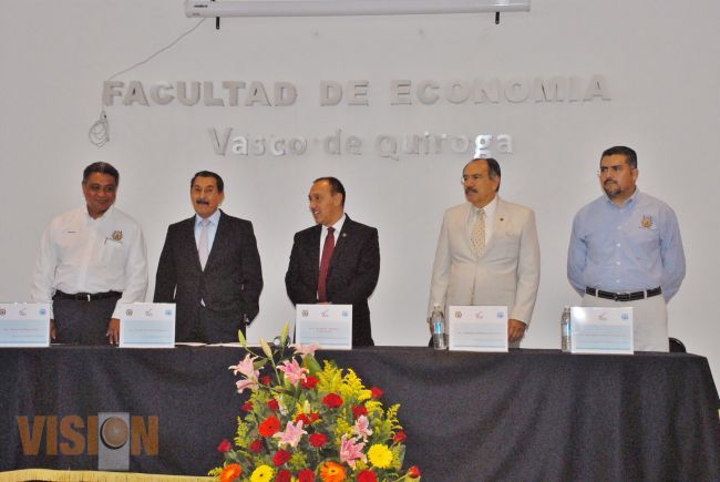 Reacreditan Facultad de Economía de la UMSNH.