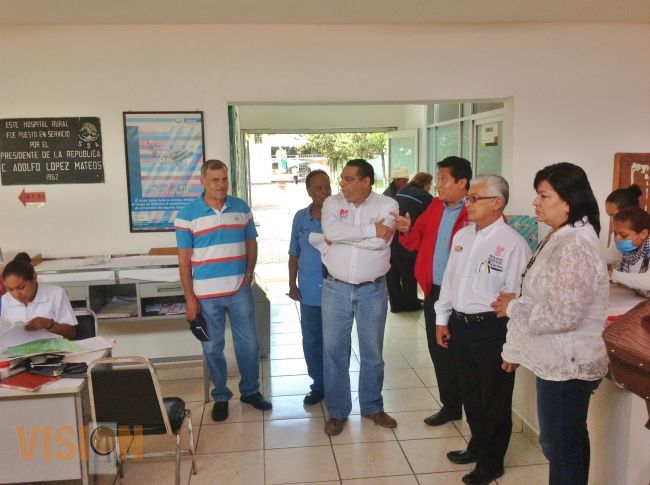 Inaugura Rafael Díaz puesto de sangrado y aula en Hospital General de Maravatío.