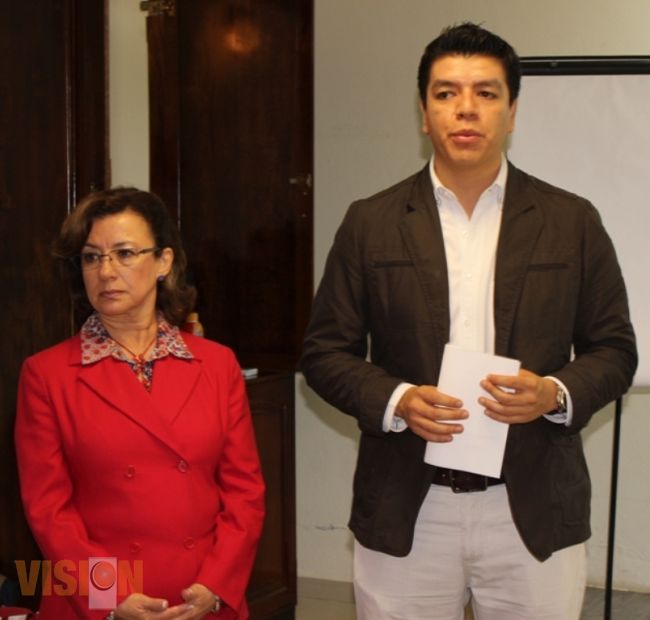 Microempresarios participan en taller “promoción de sus productos y servicios”
