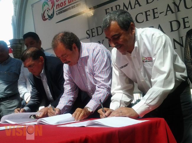 Firma de convenio SEDESOL- CFE- AYUNTAMIENTO de URUAPAN