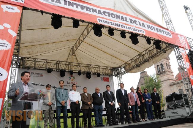 Necesario hacer de Michoacán un estado más competitivo para los jóvenes: Jesús Reyna García.