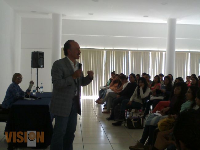 Analizan en la UMSNH perspectivas actuales de psicología social