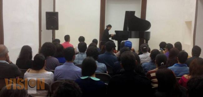 Exitosa presentación de la concertista  Salomé Herrera en Uruapan