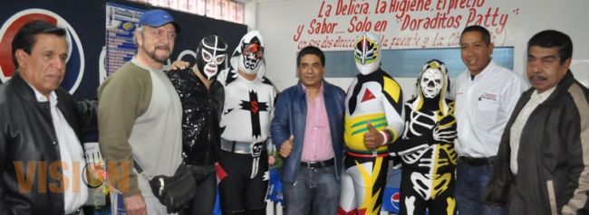 En Uruapan en septiembre, función estelar de lucha libre del CMLL