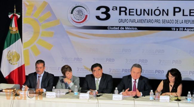 Rechazan Senadores del PRD intento de albazo del PRI y del PAN para aprobar una reforma educativa