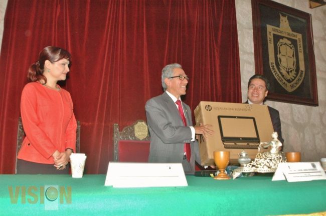 Reconocen la calidad de la Facultad de Derecho y Ciencias Sociales de la UMSNH.