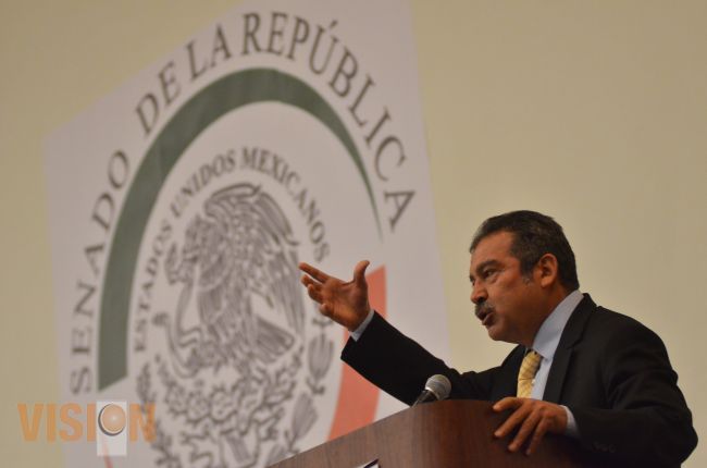 Fundamental construir un dictamen de la Ley del Servicio Profesional: Raúl Morón