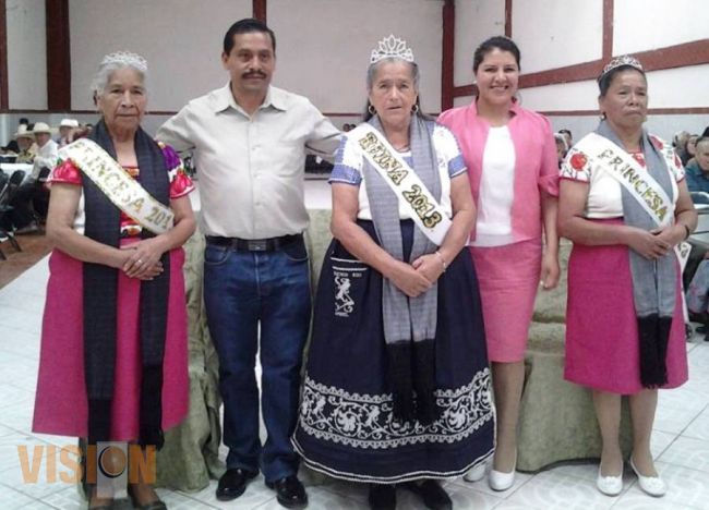 En Nuevo Parangaricutiro festejan el “Día del Adulto Mayor”