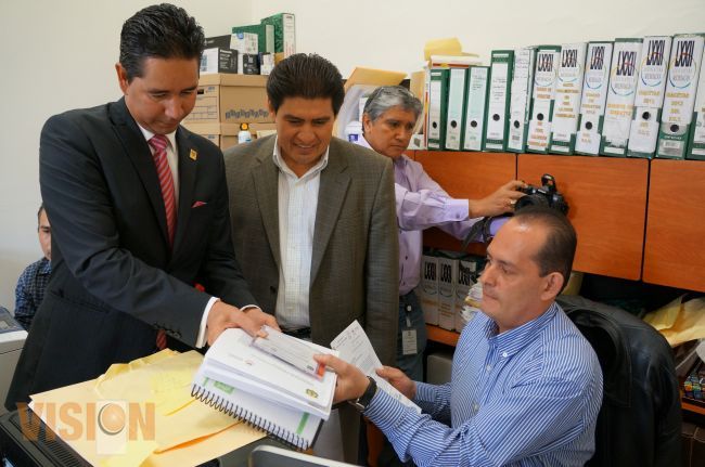 Municipio presenta al Congreso iniciativa de ley de ingresos 2014.