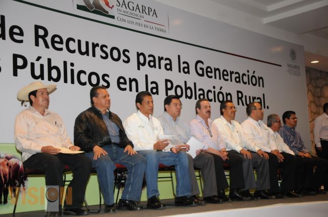 Trabajo coordinado para generar riqueza en el campo: Jesús Reyna
